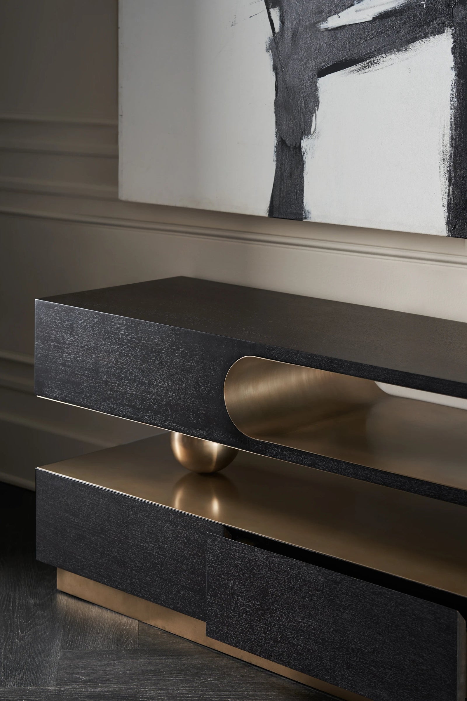 Caracole Harmony Media Console – detail