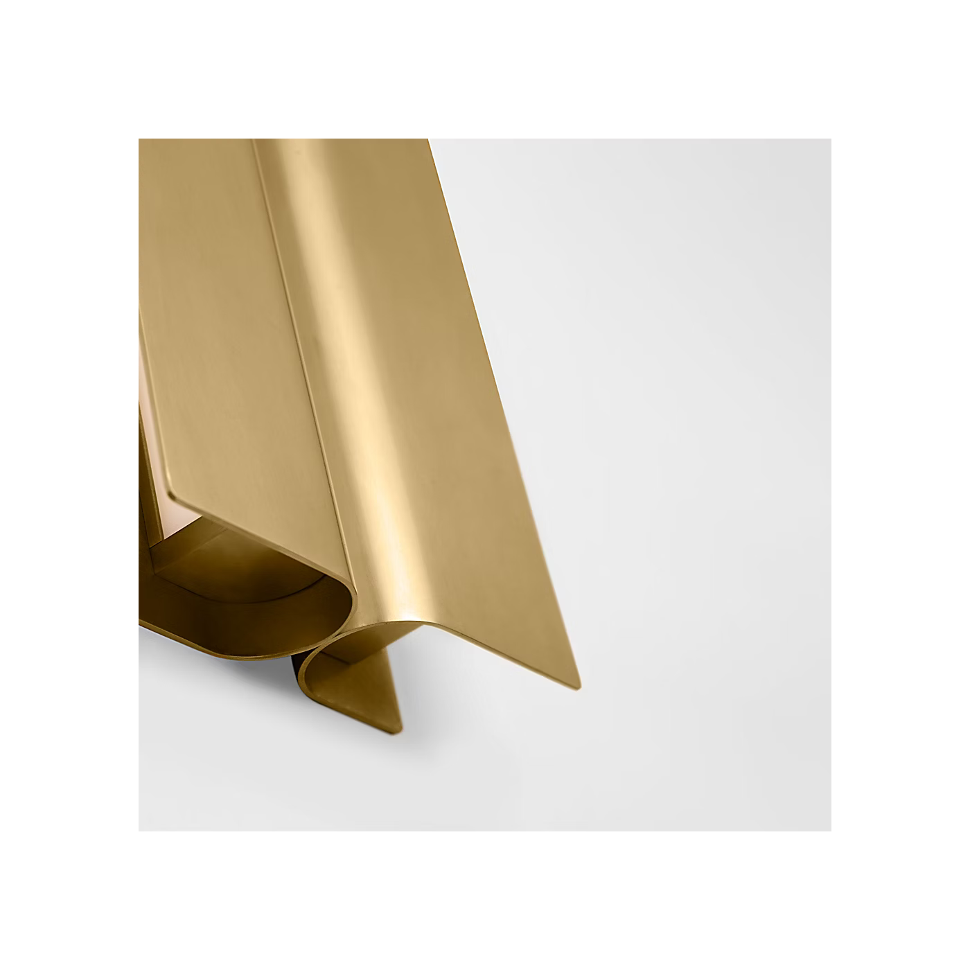 Cloak 18 Vanity