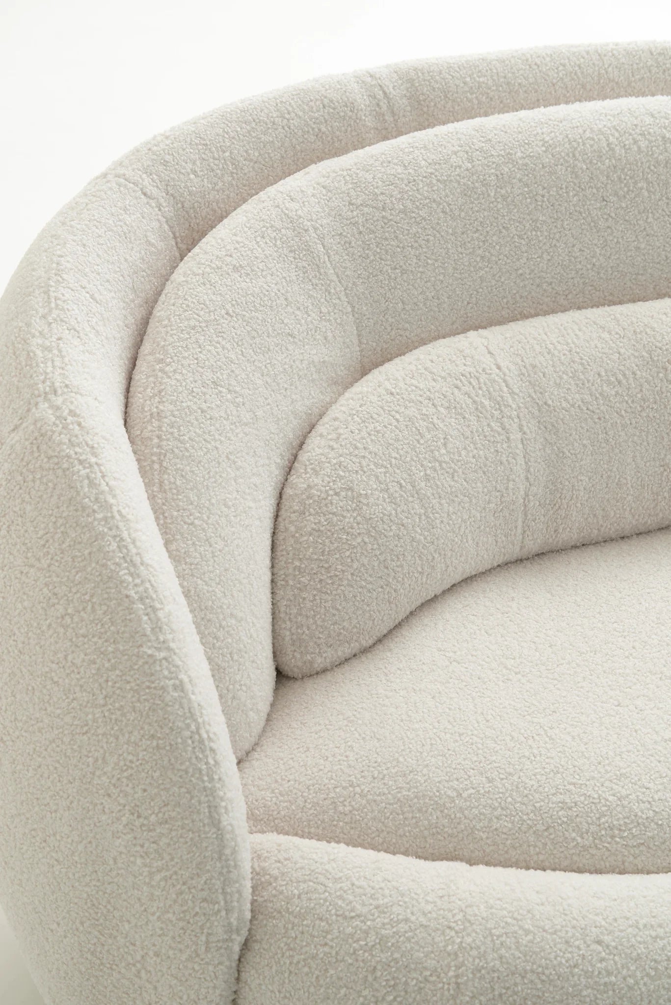 Peonia Sofa 117 Inches