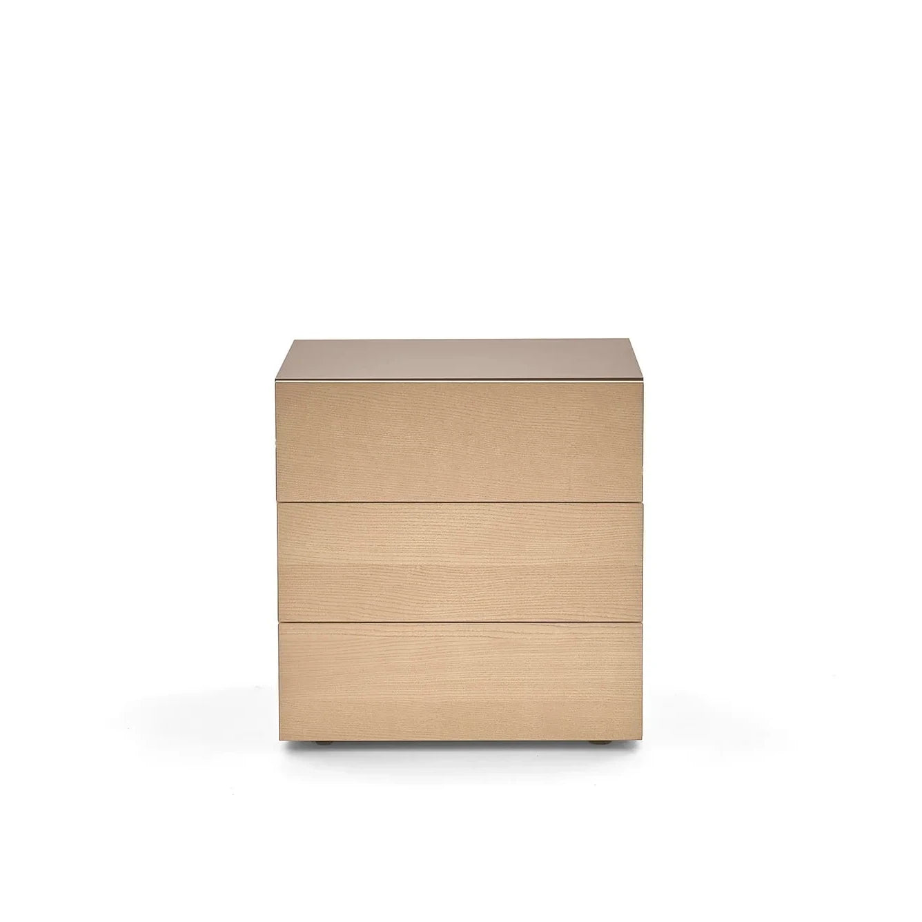 People 3 Drwrs Nightstand