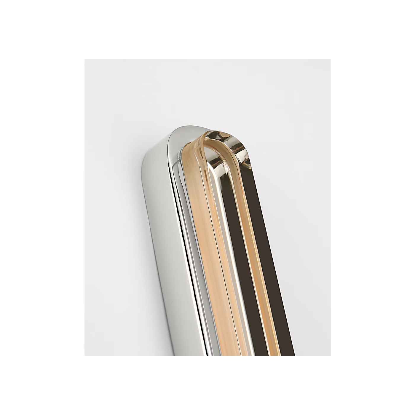Emera 36 Vanity