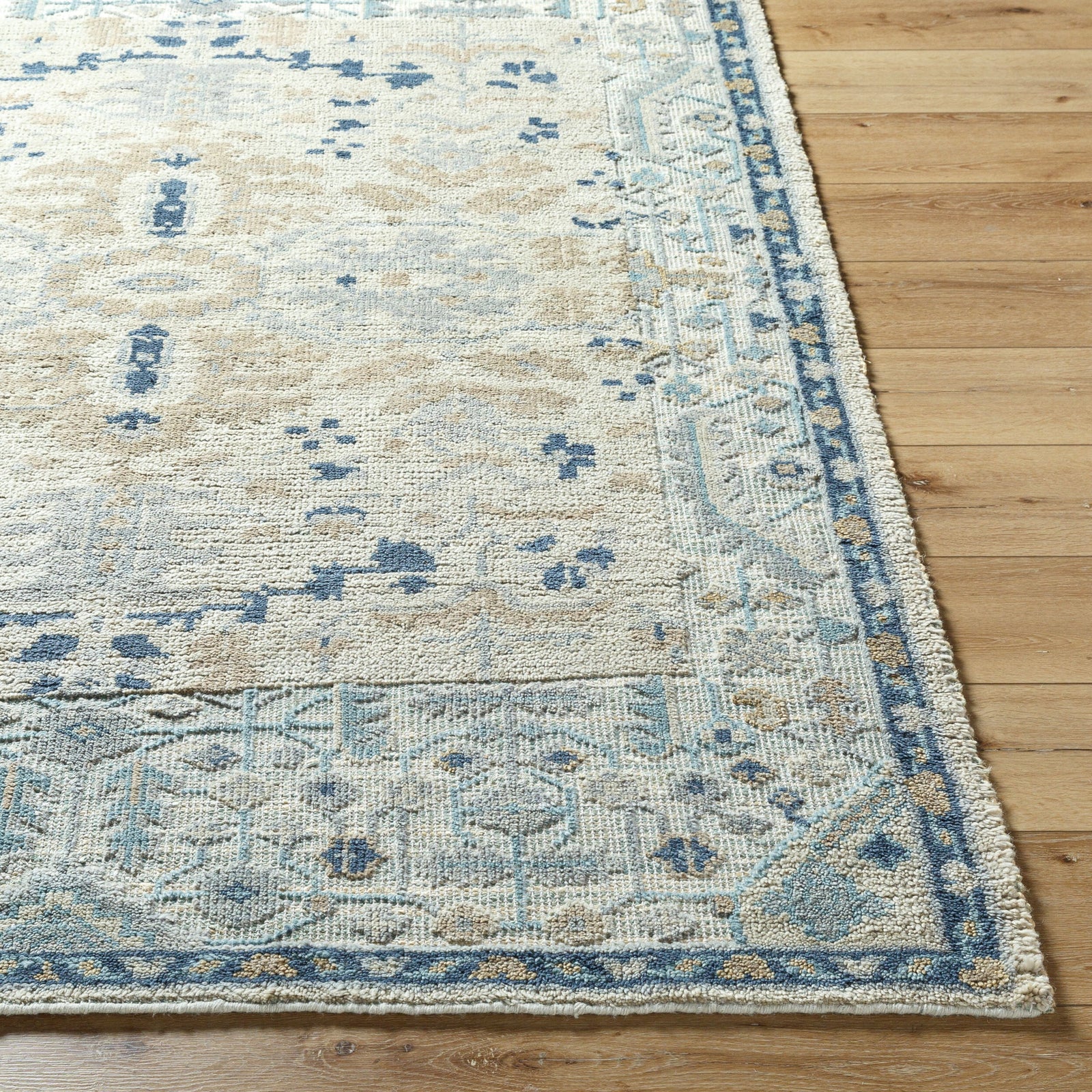 St Moritz Handmade Rug 2' x 3' – front detail
