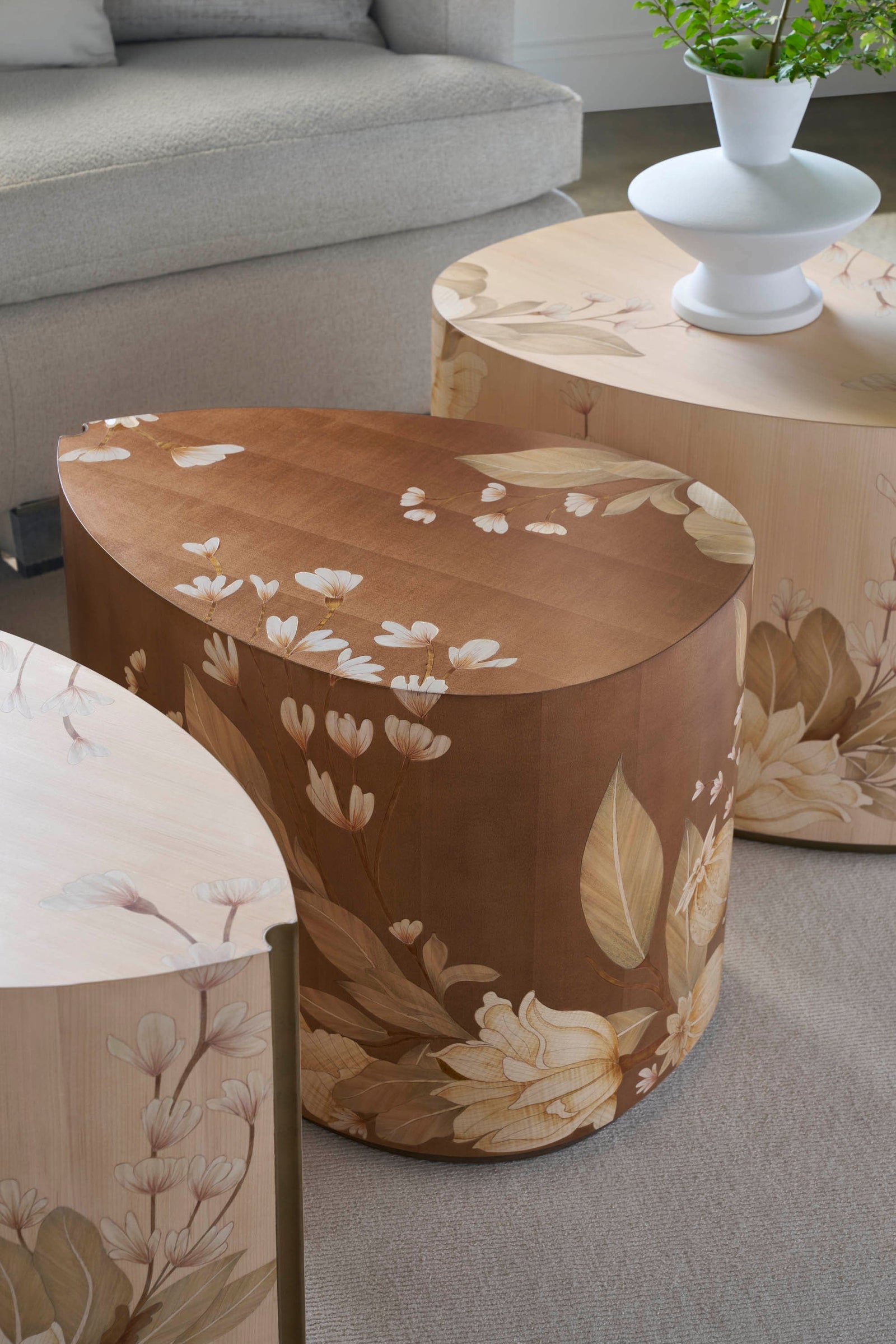 Theodore Alexander Bouquet Droplet Side Table Buttercream, Dorelle – room setting