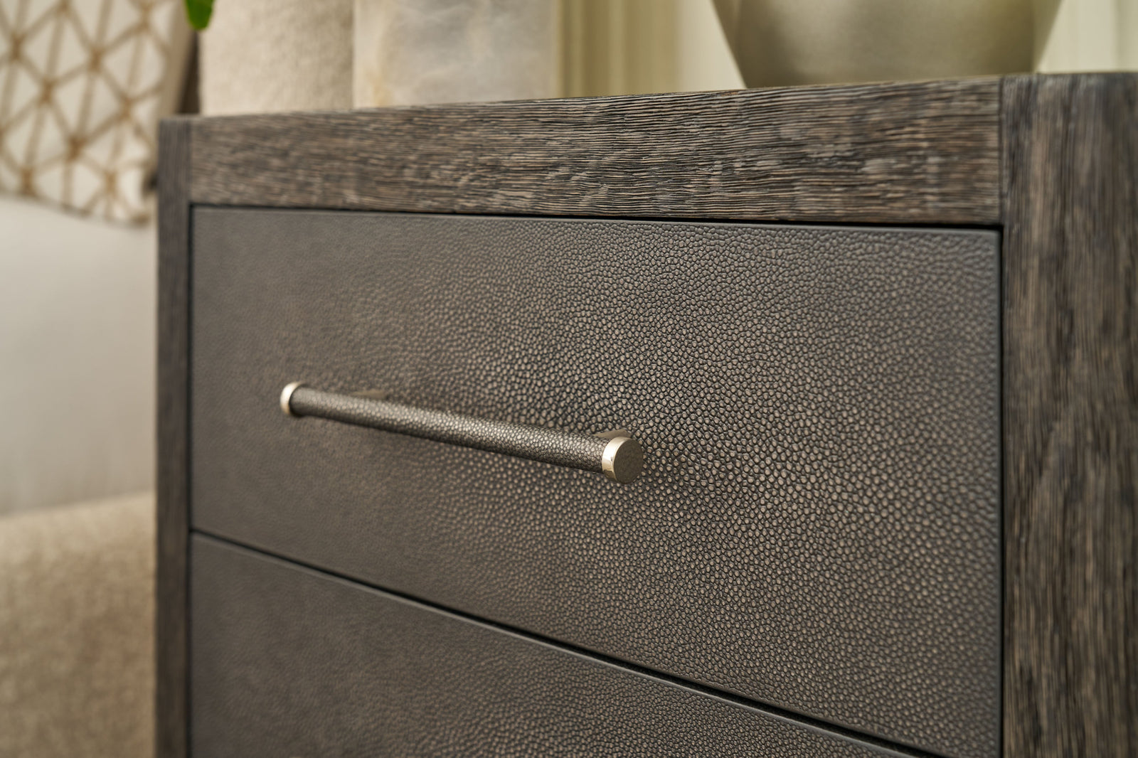 Theodore Alexander Maxwell 3-Drawer Nightstand Obsidian, Obsidian Shagreen – room setting