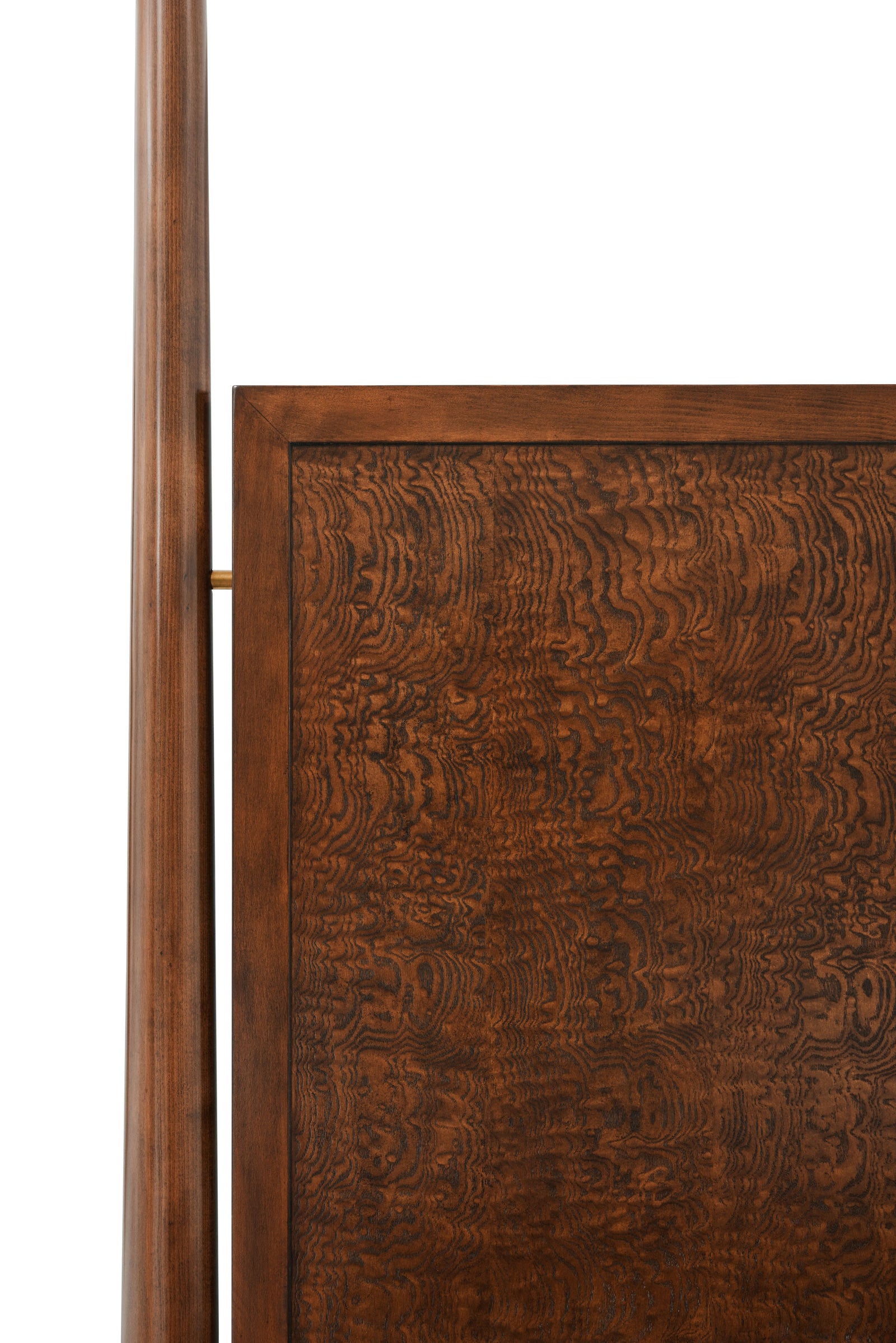 Theodore Alexander Kesden Poster Bed Queen / Pyramid Brown – detail