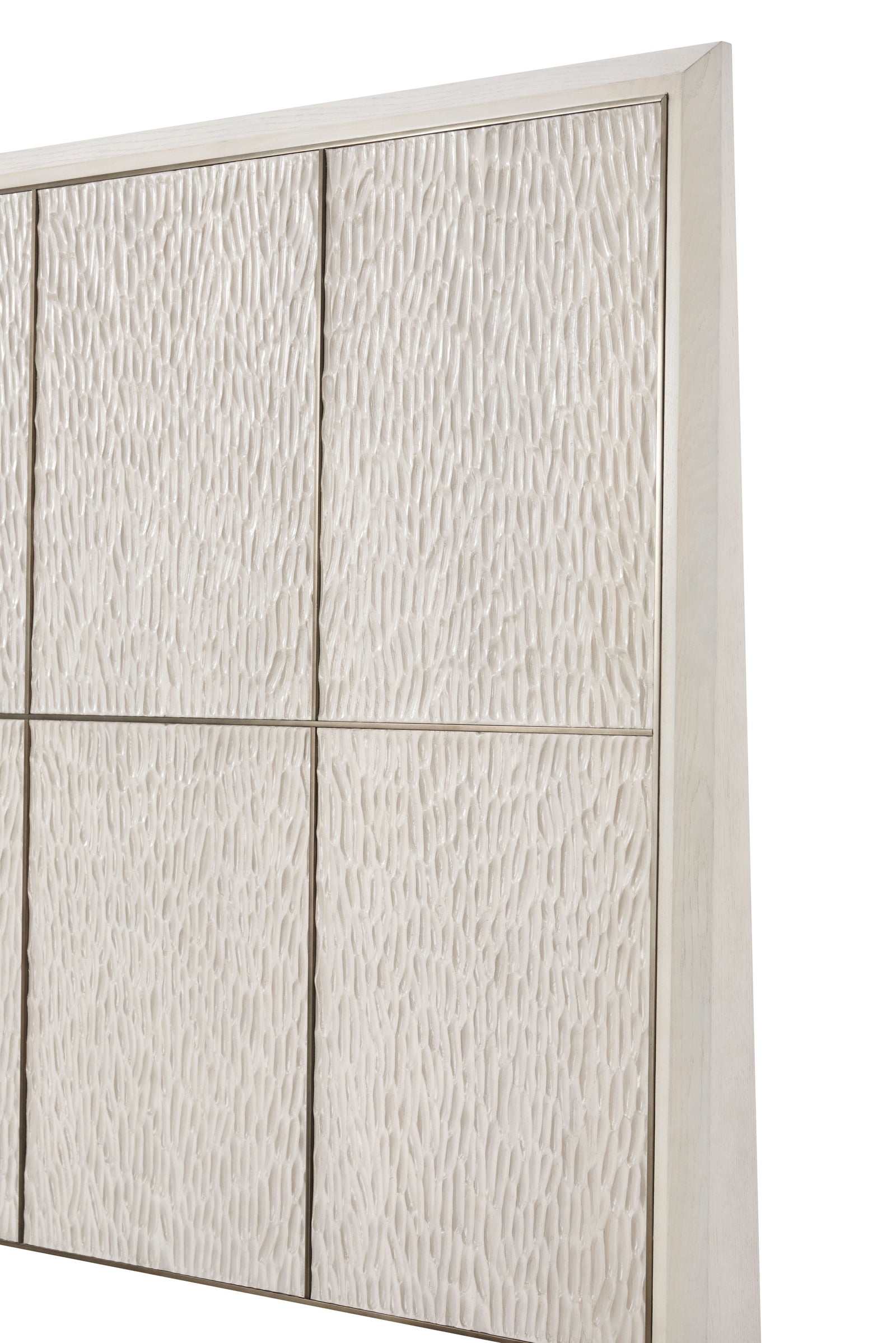 Theodore Alexander Essence Bed Queen / Opal – detail