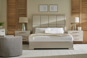 Theodore Alexander Essence Bed Queen / Blonde – room setting
