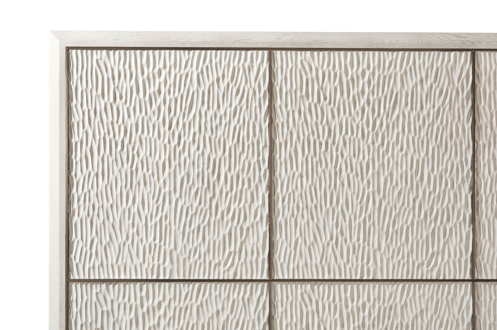Theodore Alexander Essence Bed King / Opal – detail
